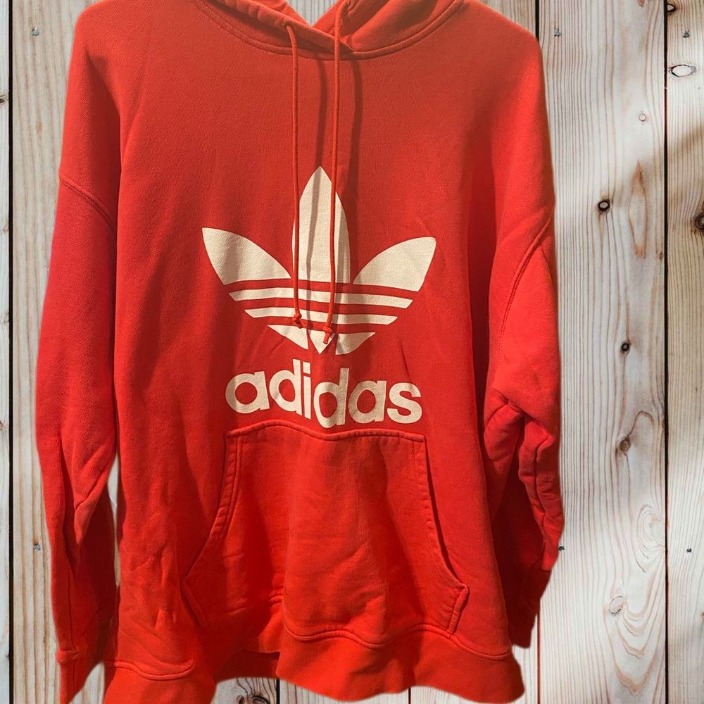 Adidas men’s 2x hoodie. Runs slightly small.